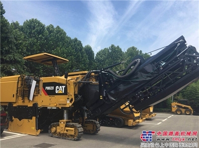 徐州工程機械商會第七屆伏羊文化節暨卡特路面設備技術交流會落幕